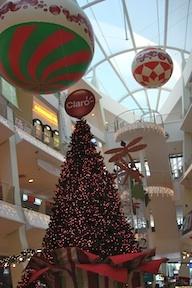Custom Inflatable Ornaments Suspended in Shopping Mall