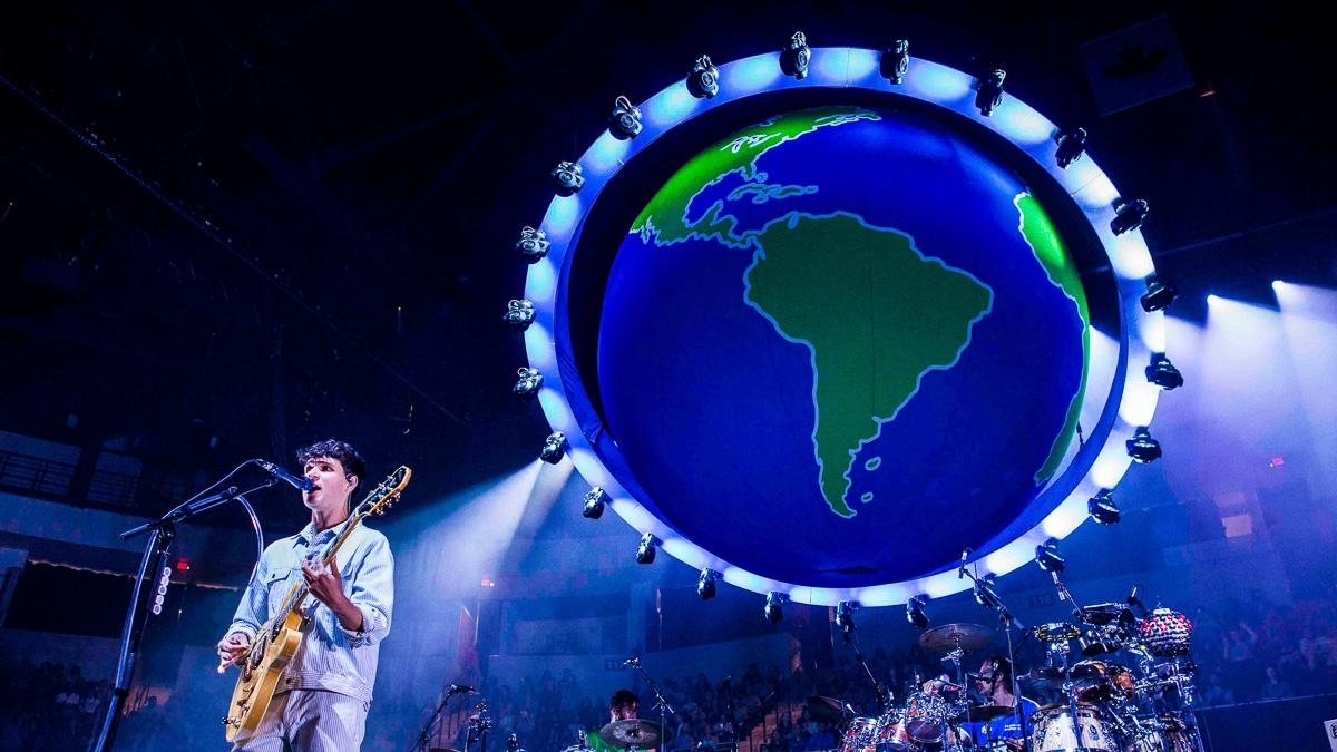 Vampire Weekend Globe